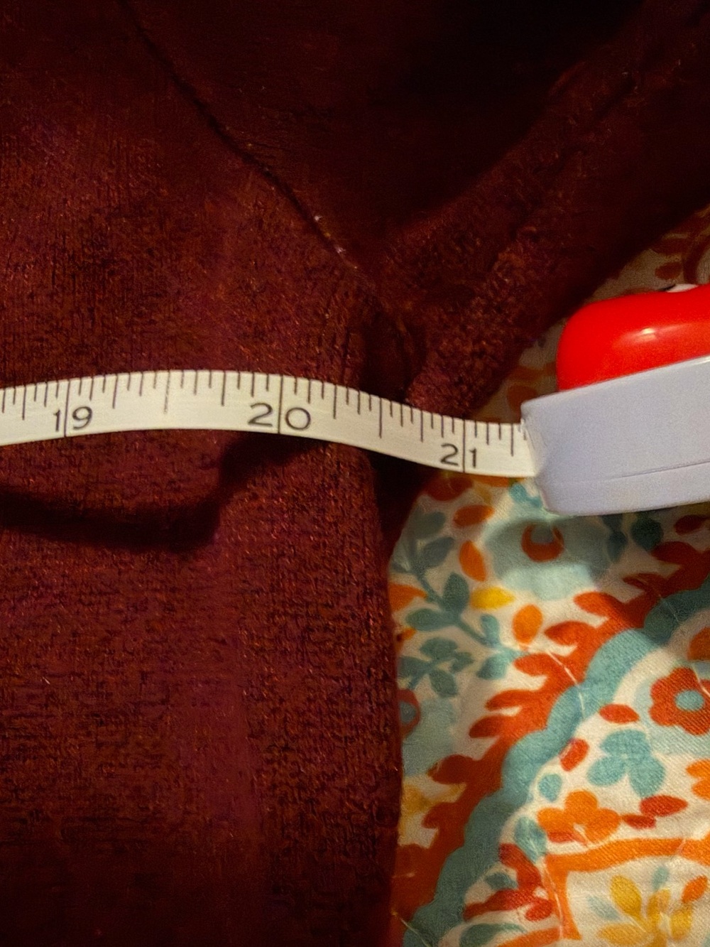 Retrology Cozy Burgundy Turtleneck Sweater with Gold Dot Accents - Picture 6 of 6